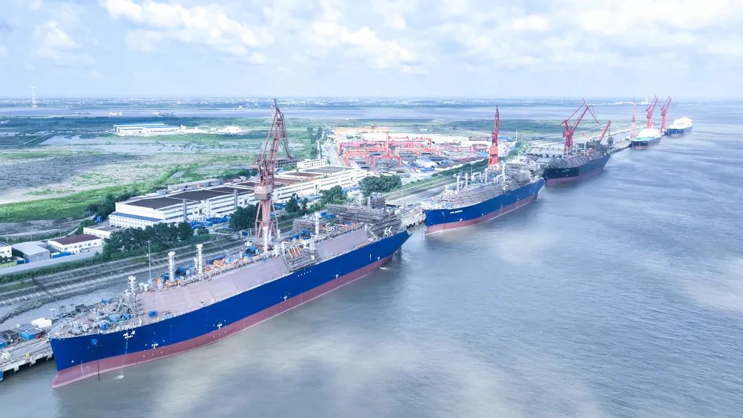 Hudong Zhonghua CSSC Shippings LNG Tanker Completes Gas Trials LNG