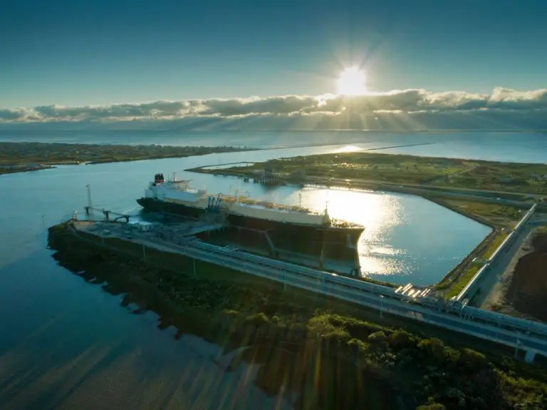 Trafigura boosts LNG volumes