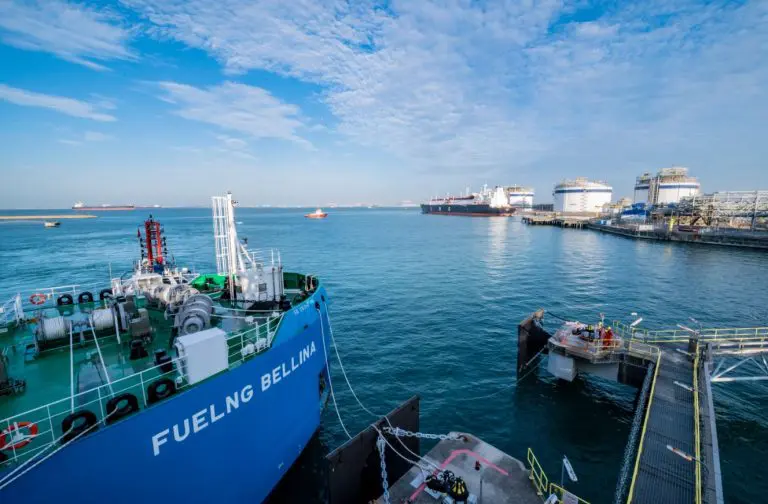 Singapore's LNG bunkering vessel in first cool-down op