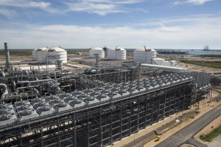 US weekly LNG exports decline to twenty cargoes