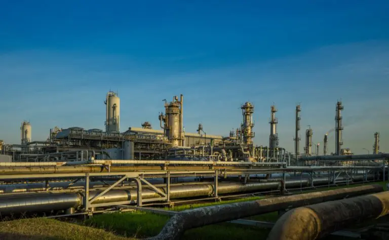 Indonesia's Pertamina to build small-scale regas plant