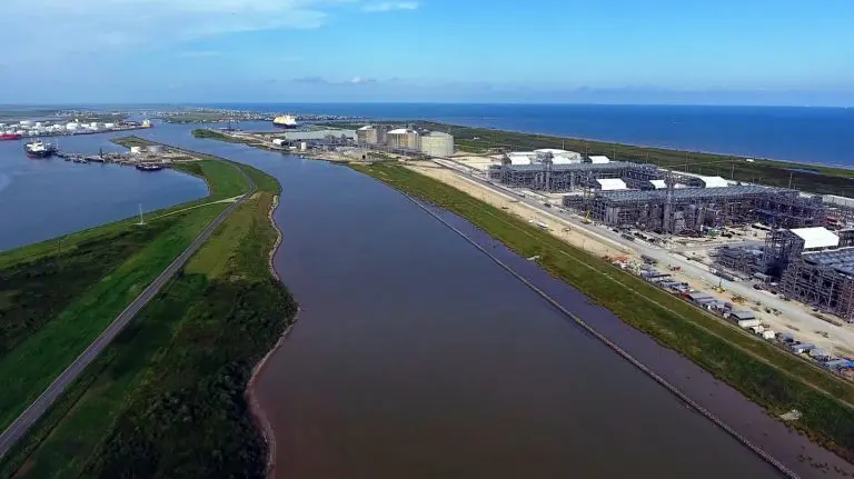 Storm Nicholas shuts down Freeport LNG terminal in Texas