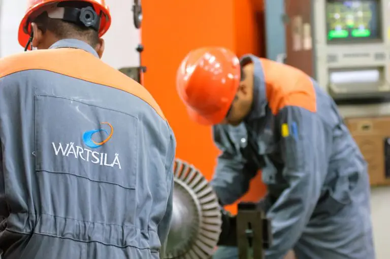 Finland's Wartsila logs quarterly loss