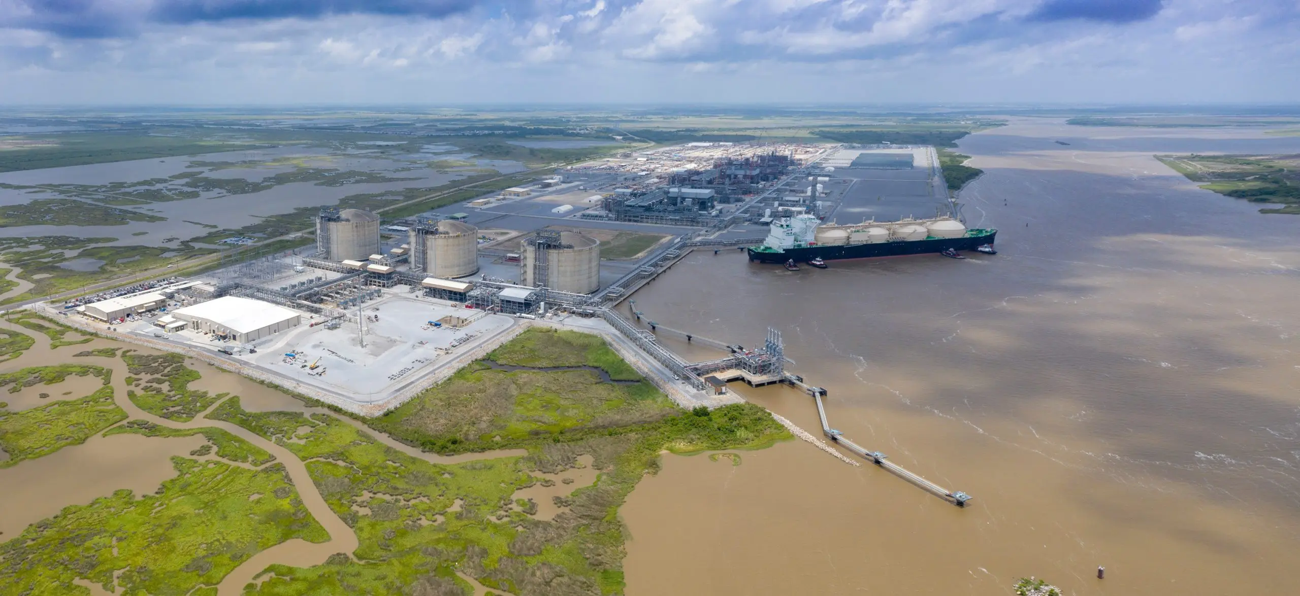 Sempra eyes Cameron LNG expansion FID in 2023