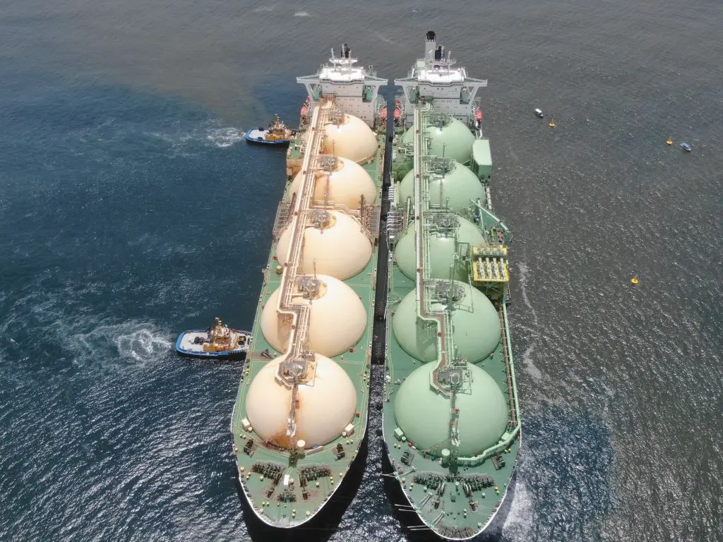 El Salvador FSRU completes second STS LNG op