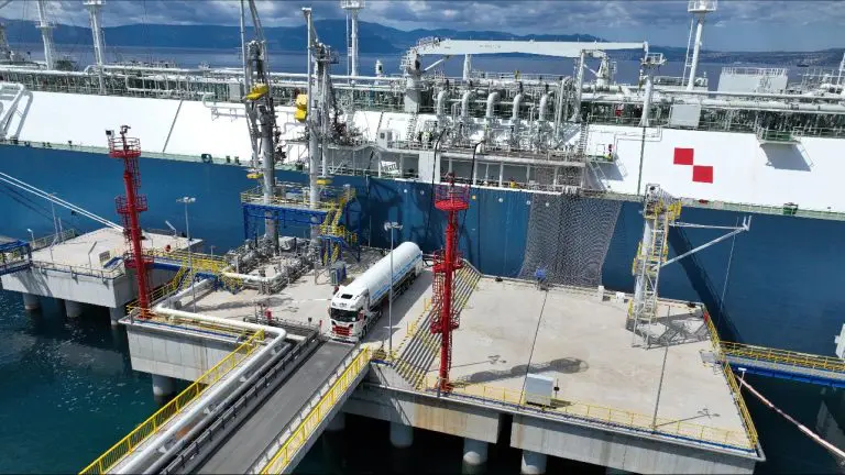 Croatian FSRU in LNG truck loading milestone