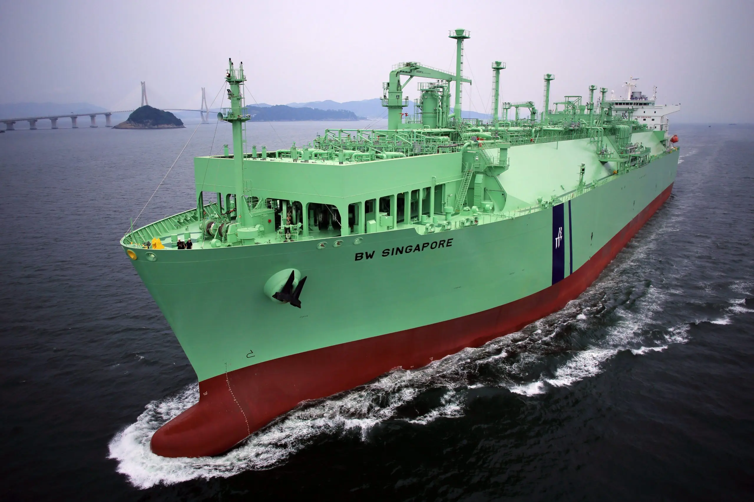 Italy’s Snam buys FSRU from BW LNG for about $400 million