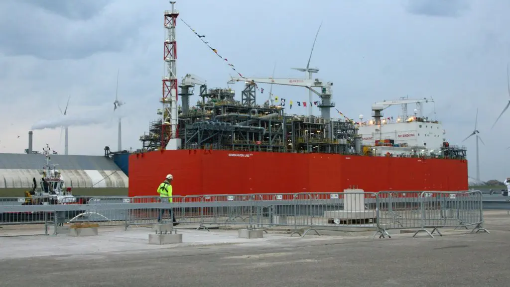 Gasunie's Eemshaven LNG hub to get first cargo as both FSRUs arrive