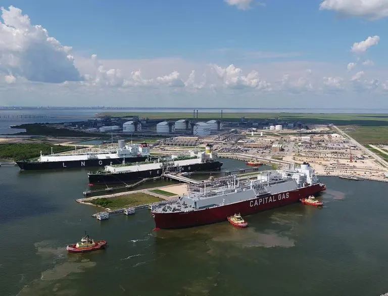 Cheniere completes third Sabine Pass jetty, Q3 earnings surge