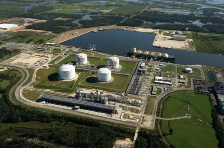 Energy Transfer targeting Lake Charles LNG FID by Q1 2023