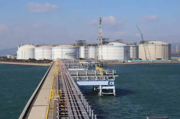 South Korea’s Posco starts building two Gwangyang LNG tanks