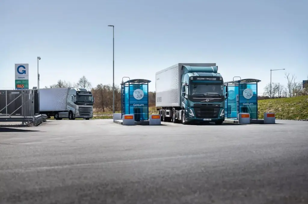 Volvo launches new bio-LNG truck