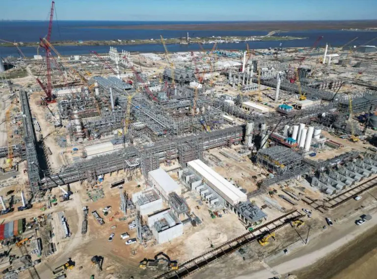 Work progresses on Golden Pass LNG export plant in Texas