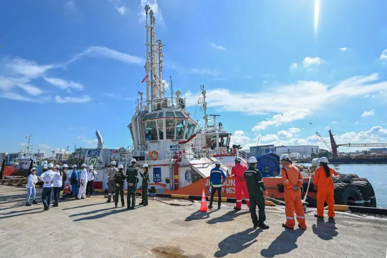 Singapore's Pavilion bunkers Sembcorp Marine's LNG tug