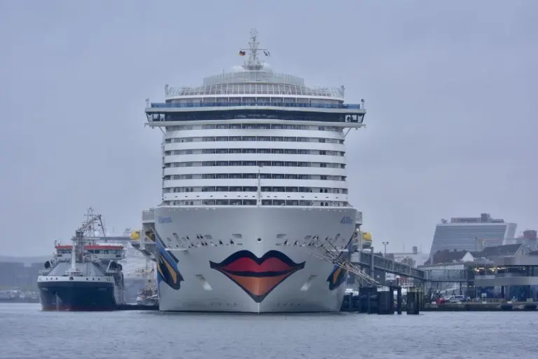 Titan, Carnival wrap up first LNG bunkering op in Germany's Kiel