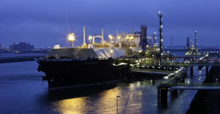 Rotterdam LNG throughput up 10 percent in H1