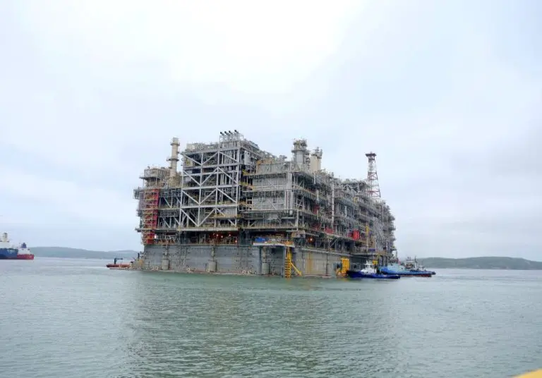 Novatek delivers Arctic 2 LNG GBS to Gydan