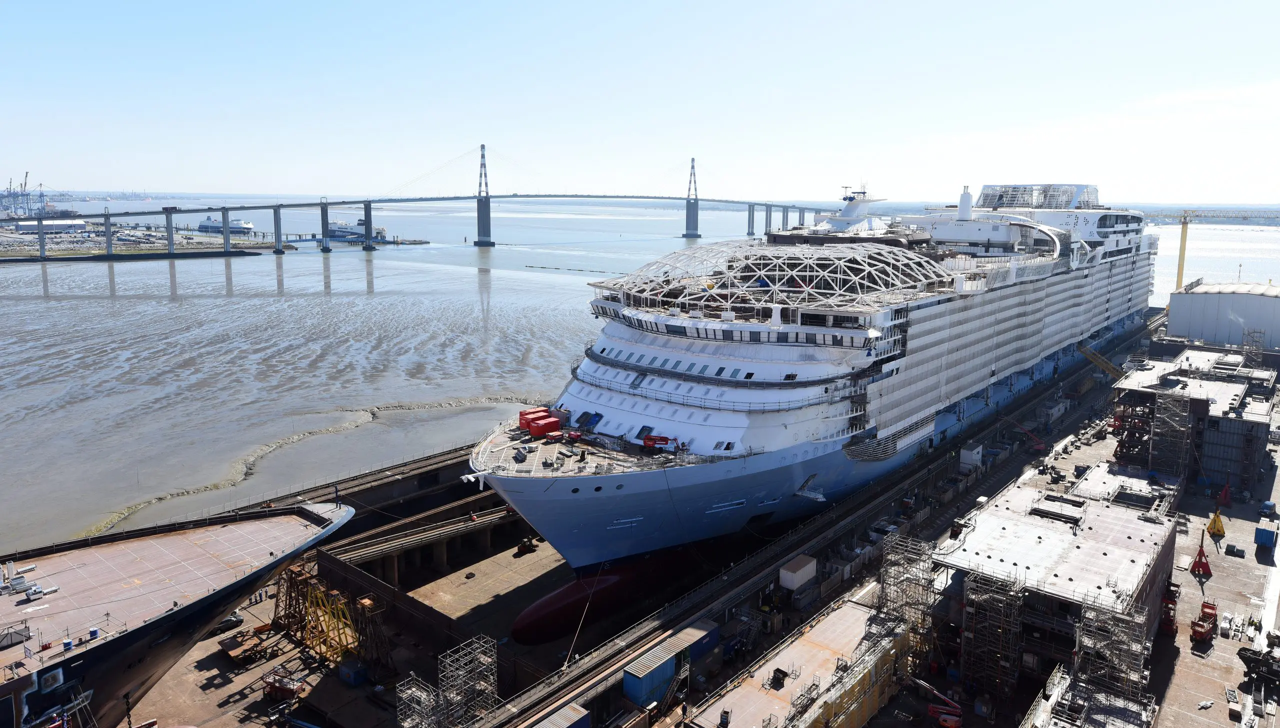 Royal Caribbean’s LNG powered vessel launched in France