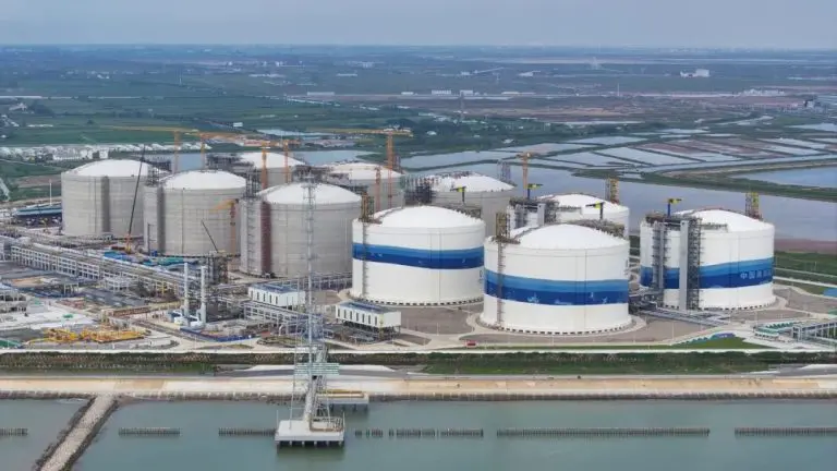 CNOOC tests giant Binhai LNG tank