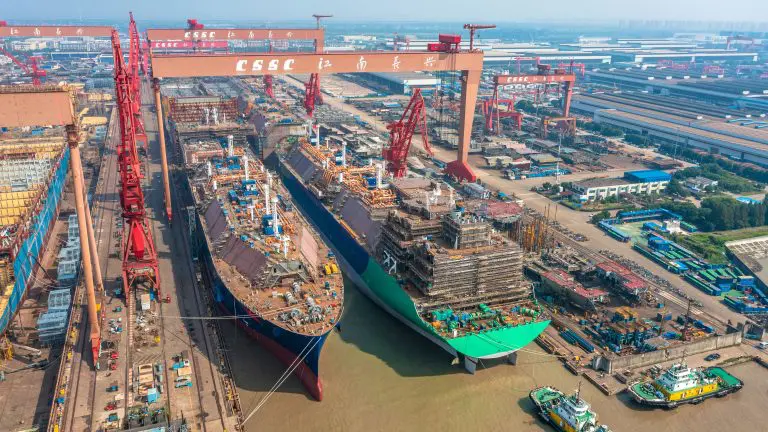 China's Hudong-Zhonghua launches two LNG carriers