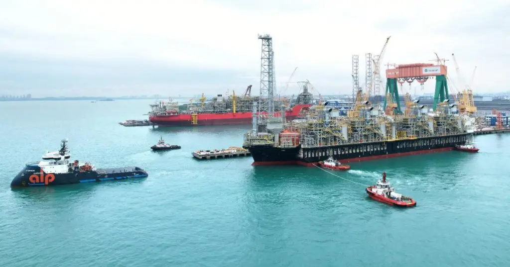 Golar's FLNG leaves Singapore to start Tortue job