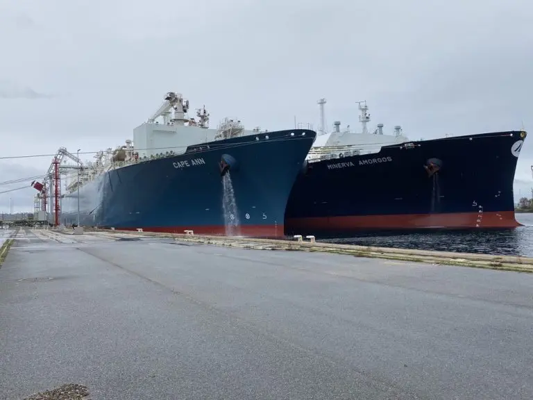 Update France's Le Havre FSRU receives first LNG carrier