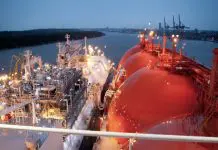 Hoegh secures LNG carrier charter deal