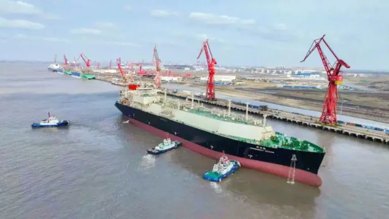 MOL's LNG carrier nearing completion in China