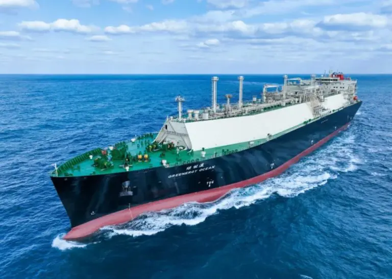 MOL’s LNG carrier equipped with new GTT containment tech delivered in China