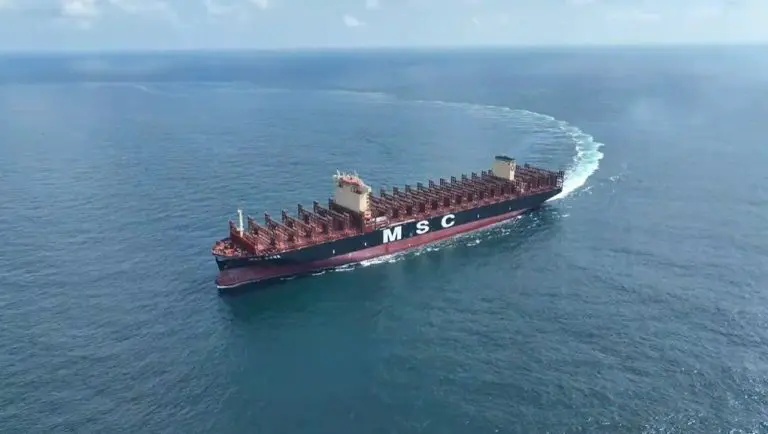 Yangzijiang won orders for 32 LNG-powered containerships this year