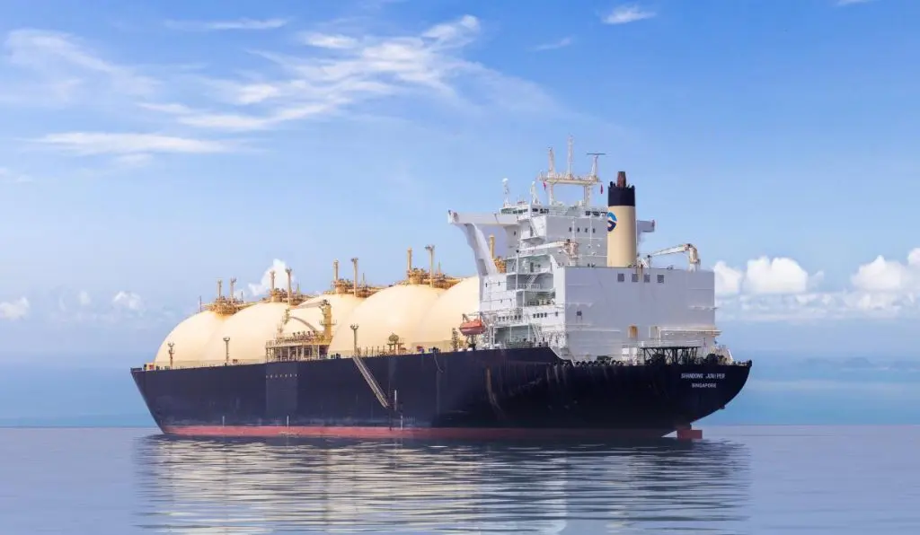 Monjasa claims UAE's first LNG bunkering op1