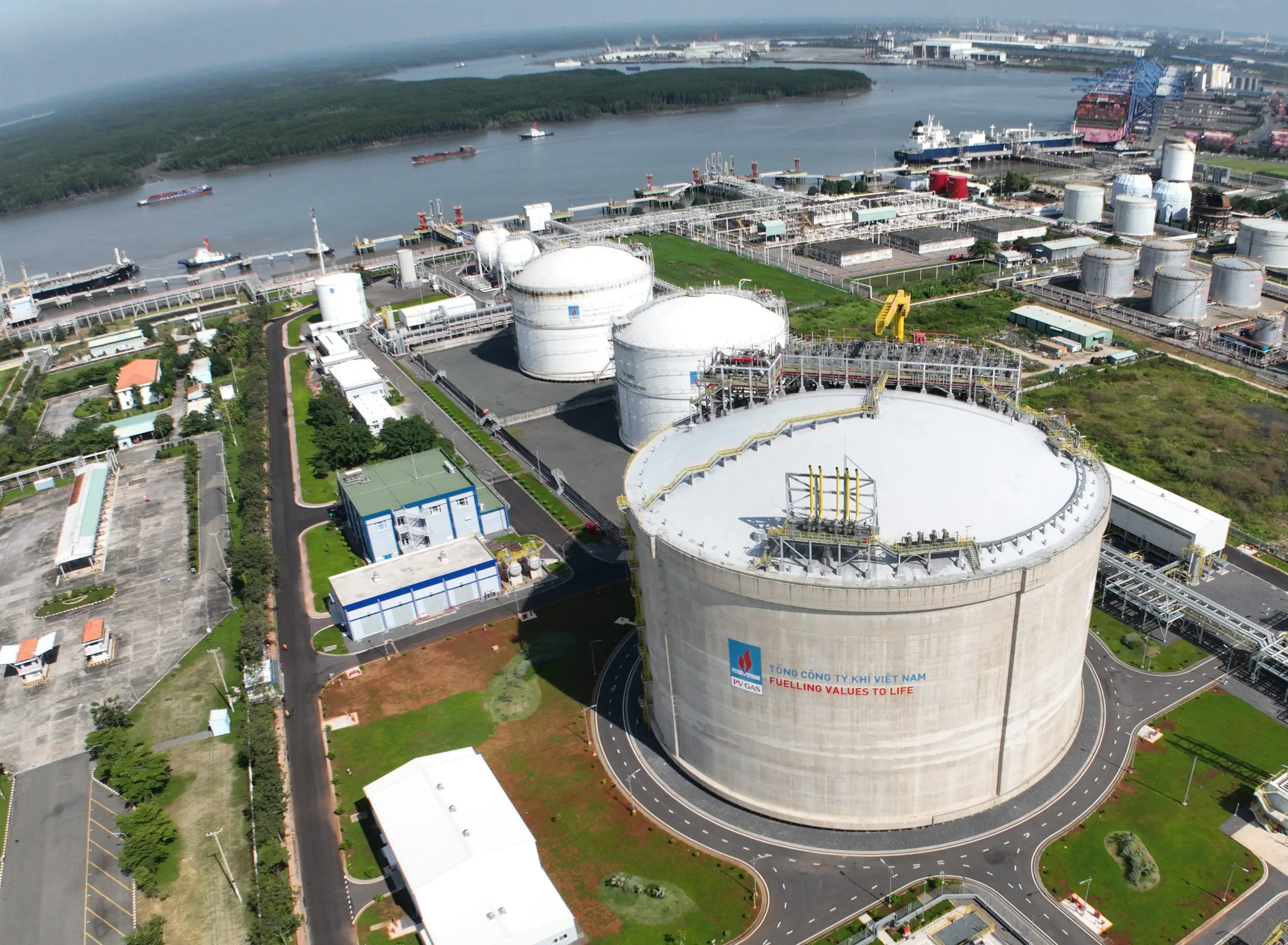 PetroVietnam Gas seals long-term LNG supply deal for Nhon Trach power plants