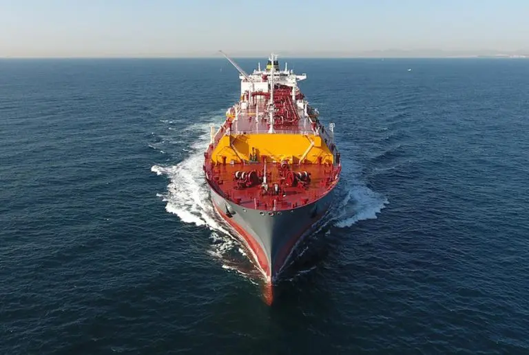TotalEnergies quarterly LNG earnings up, sales down
