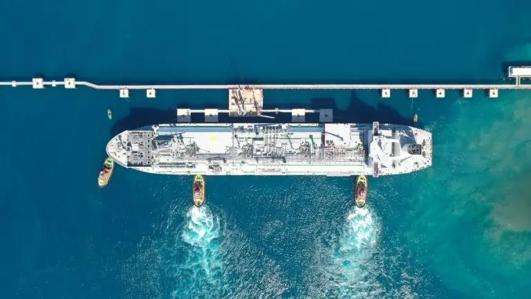 Botas, EGAS ink FSRU charter deal