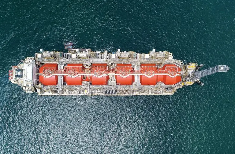 PAE, Golar, and partners take FID on Argentina FLNG project