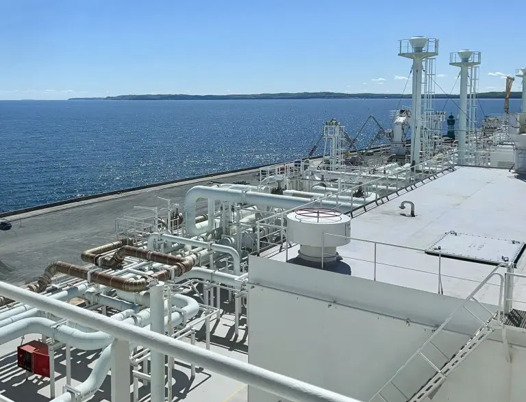 Deutsche ReGas resolves dispute over FSRU charter termination