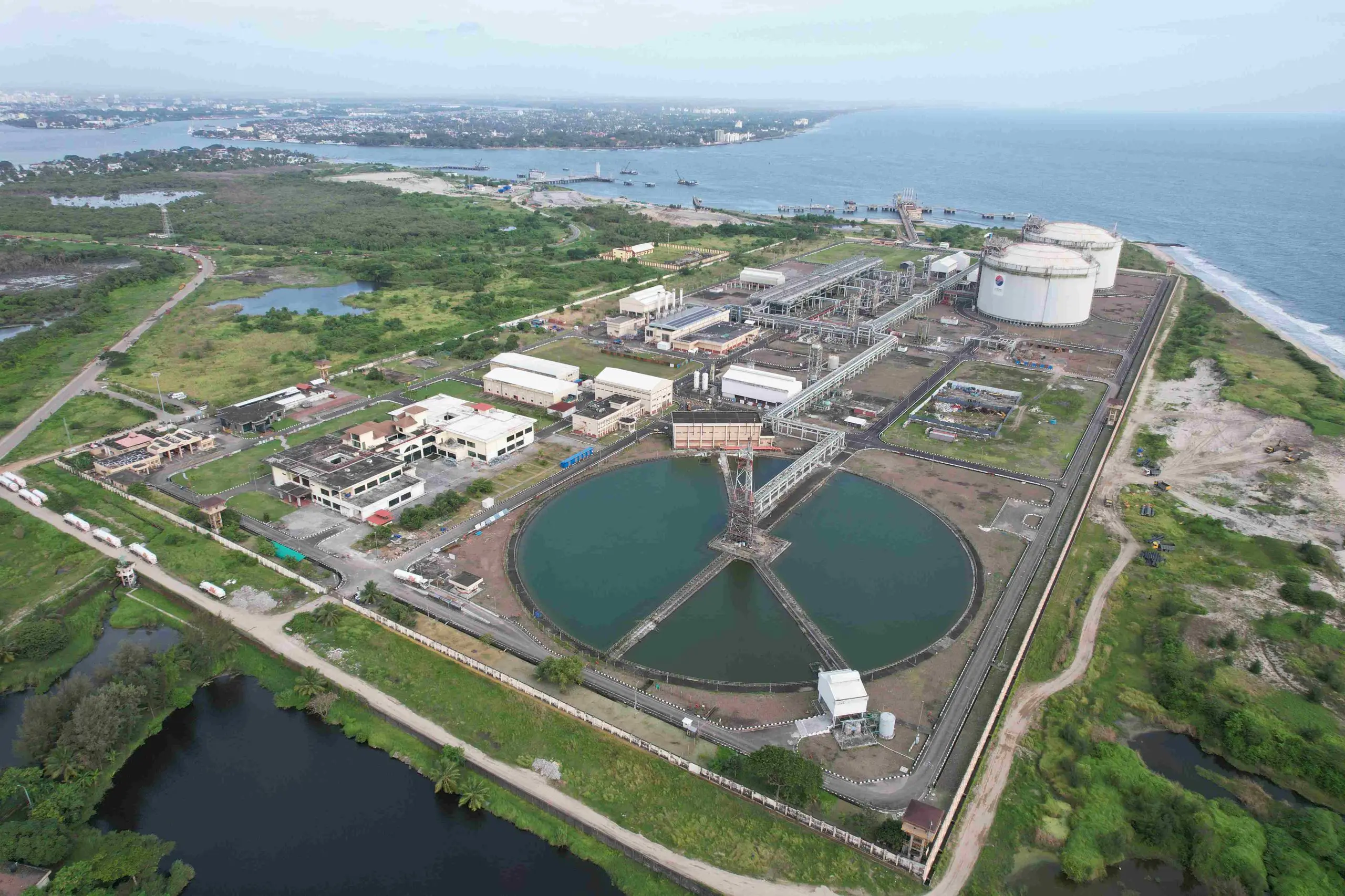 India's Petronet LNG logs lower profit, volumes