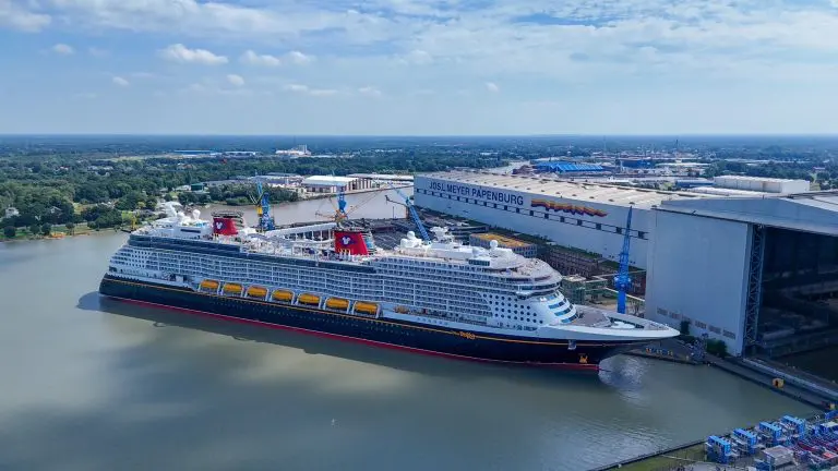 Meyer Werft launches Disney’s third LNG-powered newbuild