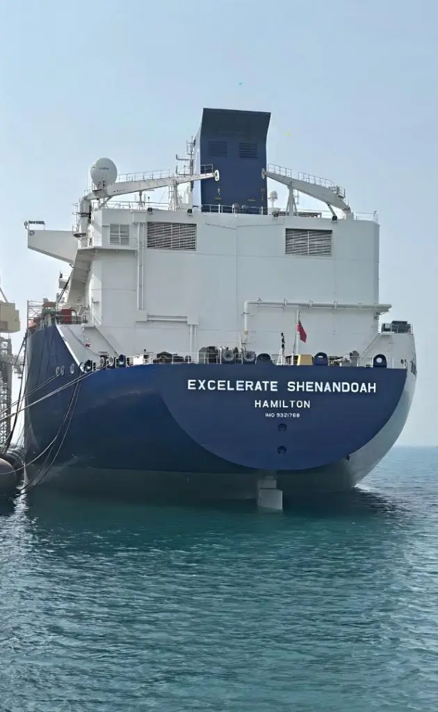 Excelerate says purchased LNG carier set for FSRU conversion