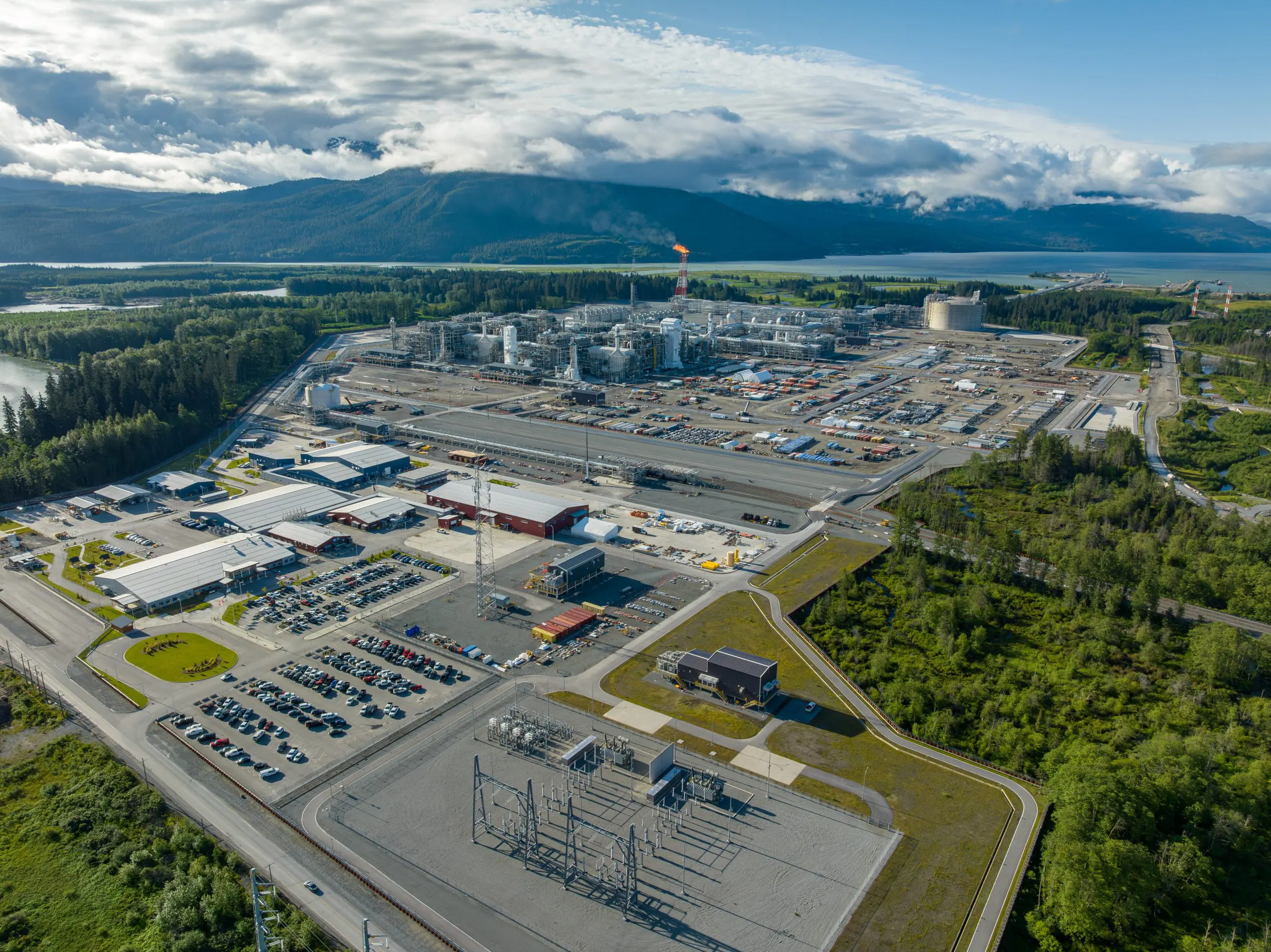 Fluor, JGC score FEED job for LNG Canada expansion