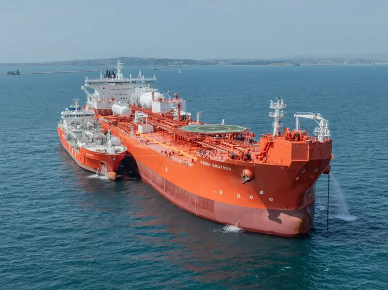 Shell expands LNG bunkering network