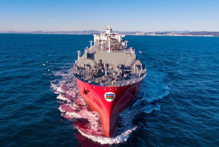 CCEC bags new LNG carrier charter deal
