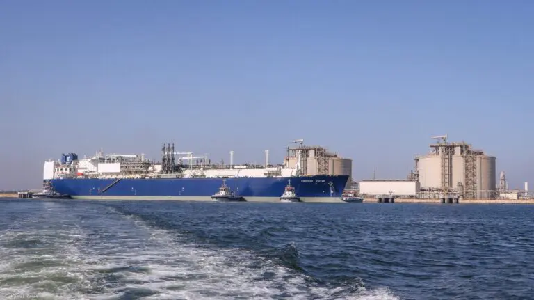 Egypt says no one injured after Damietta FSRU incident