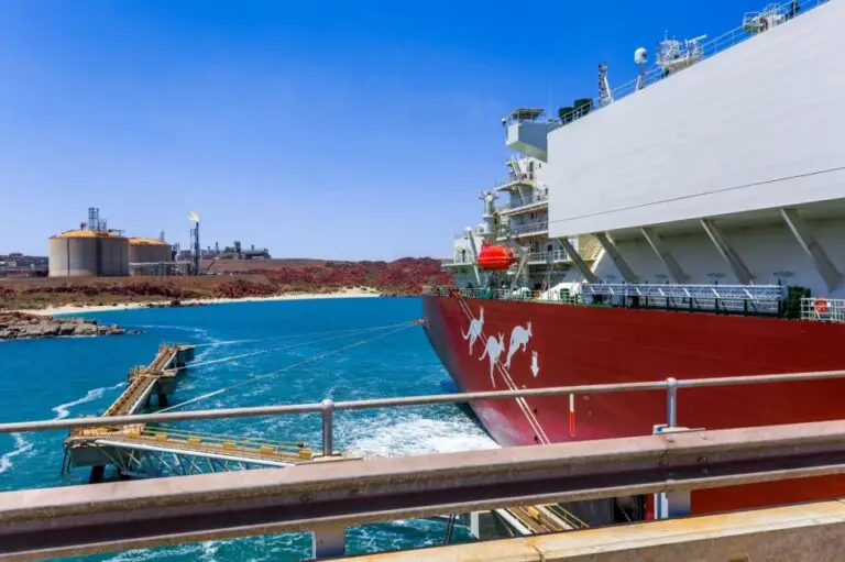 Australian LNG export revenue jumps in July