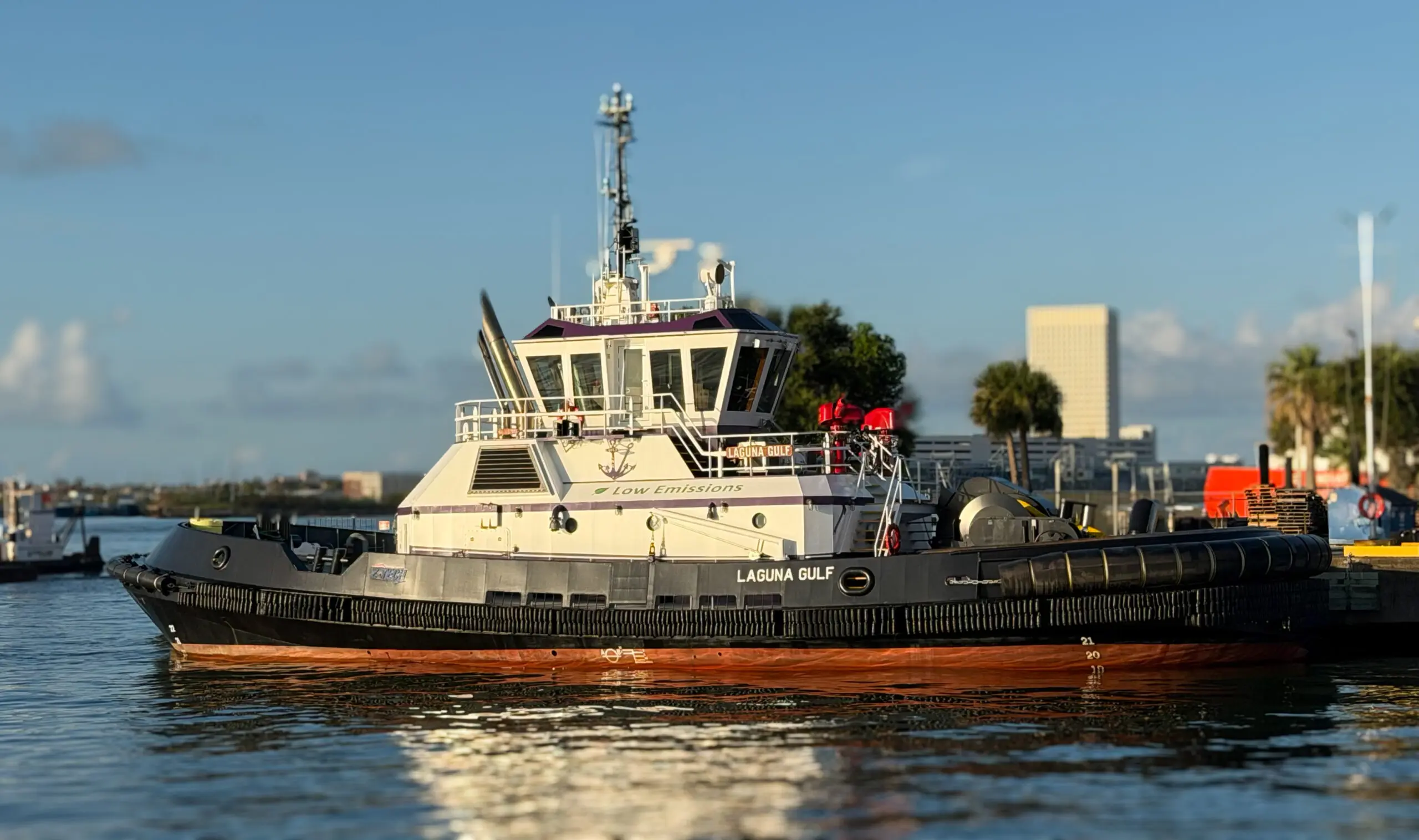Sterling delivers Rio Grande LNG tug