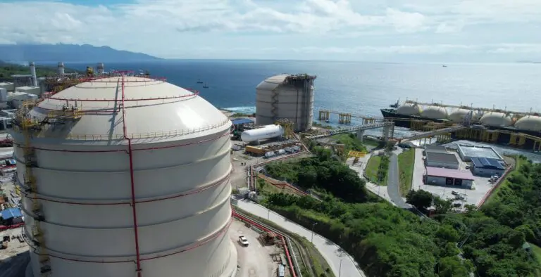 CB&I and AG&P Industrial complete Iljan LNG tanks