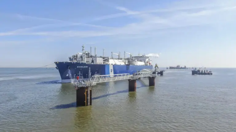 DET kicks off maintenance at second Wilhelmshaven FSRU