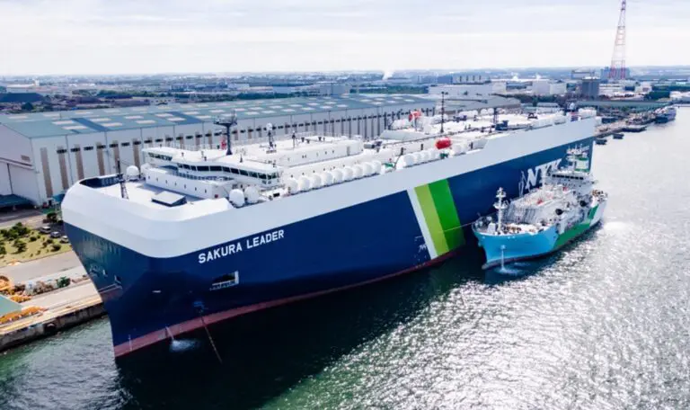 Japan’s first LNG bunkering ship wraps up 200th STS op