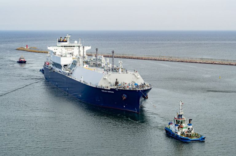 GasLog Warsaw delivering a US cargo to the Swinoujscie terminal