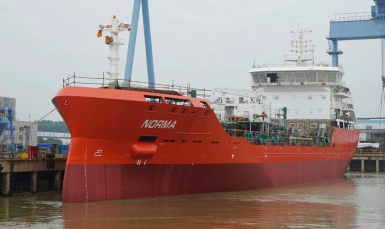 Chinese yard launches GEFO LNG-ready tanker